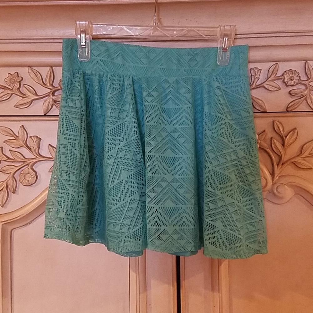It Matters Studio Turquoise lace skirt sz M